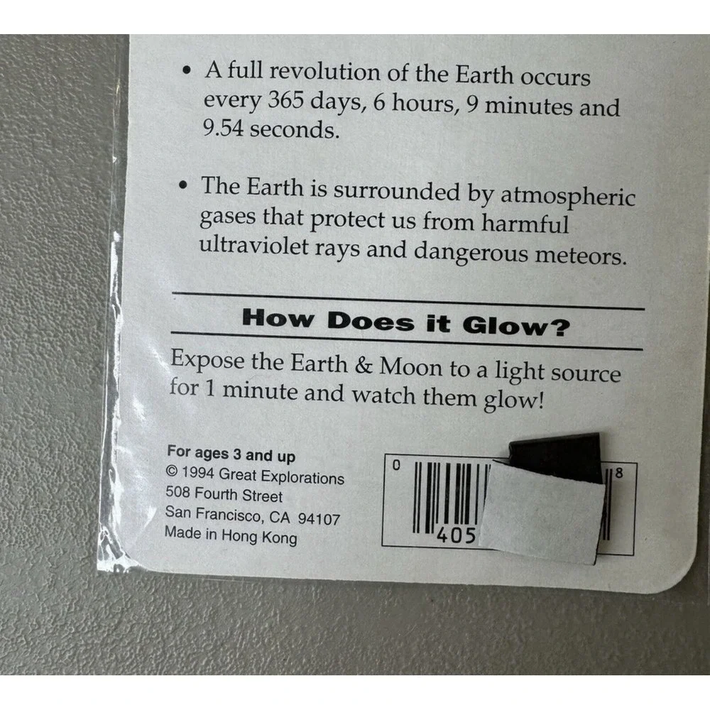 Great Explorations Glowing Earth And Moon Lot Of‎ 2 Glows In Dark Magnetic 90s
